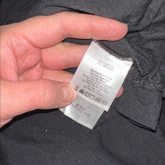 Eddie BauerBlack Turtleneck lightweight top size XL - Picture 5 of 5